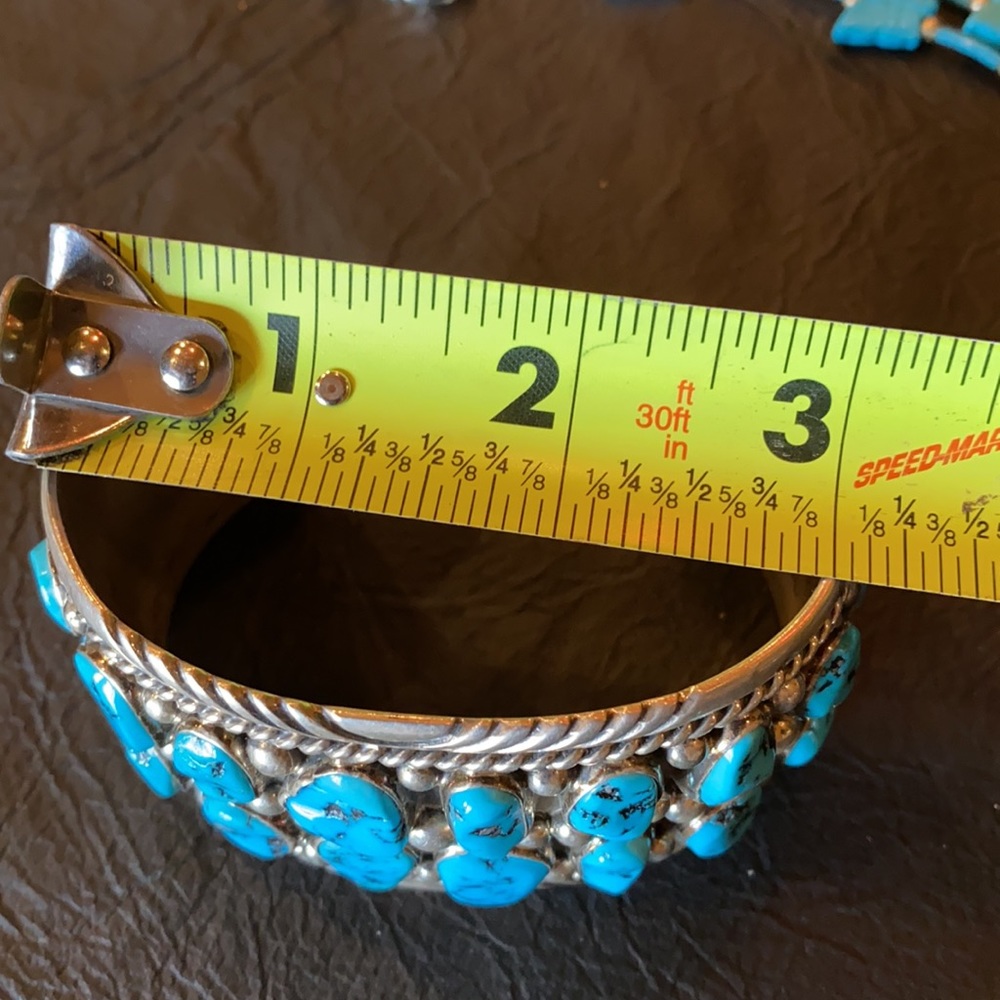 Navajo sterling silver Kingman turquoise bracelet - Picture 8 of 10